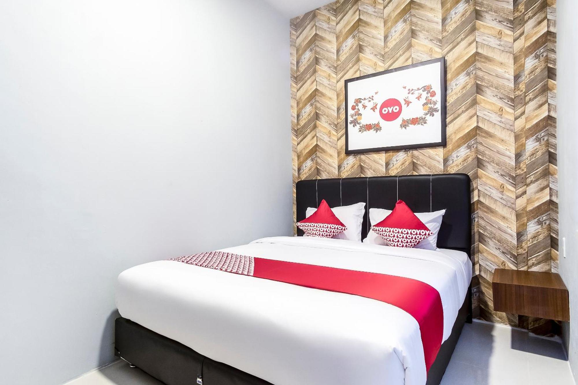 Super Oyo 360 Mangaan Residence Medan Buitenkant foto