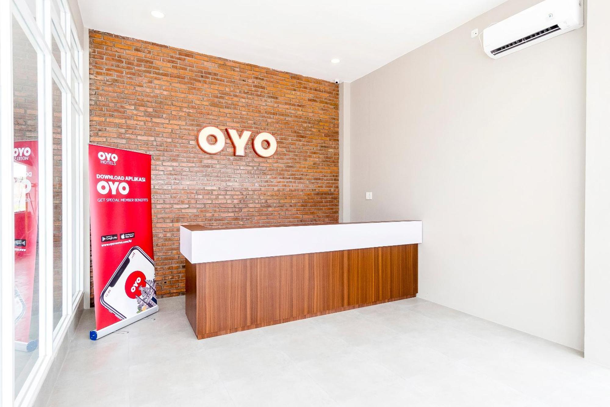 Super Oyo 360 Mangaan Residence Medan Buitenkant foto