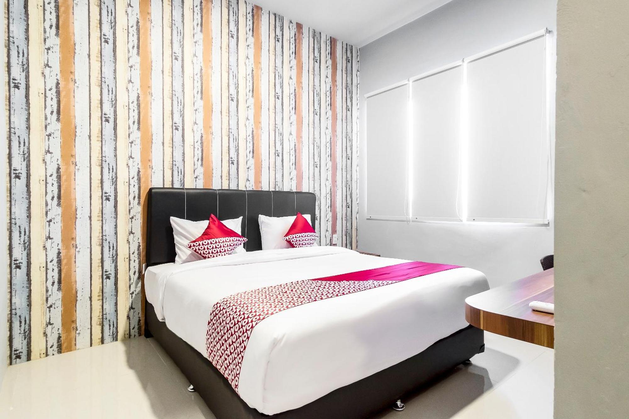 Super Oyo 360 Mangaan Residence Medan Buitenkant foto